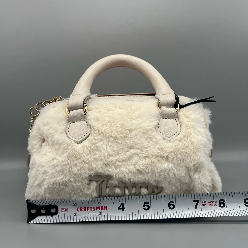 Juicy couture semi charmed satchel purse